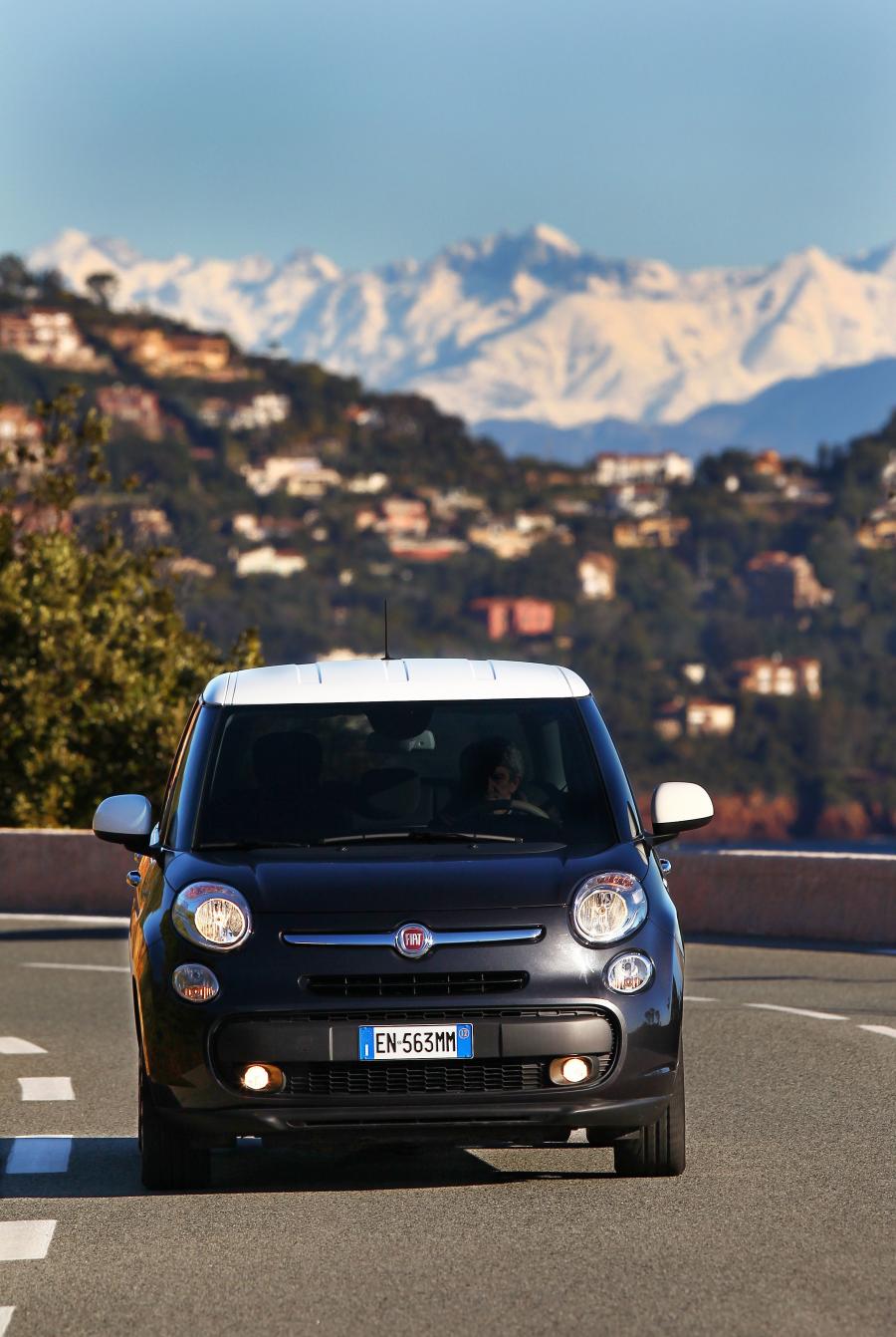  Fiat 500L 1.6 MJT 2013 года  (фото 17 из 47)